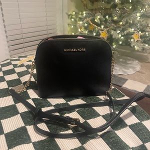 NWT Michael Kors Cindy Dome Crossbody